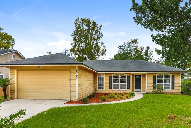 Building Photo - 8323 Cross Timbers Dr W