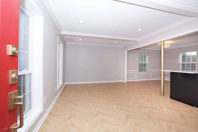 Building Photo - 2209 Nantucket Dr