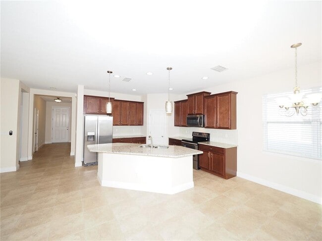 Building Photo - 995 Molly Cir