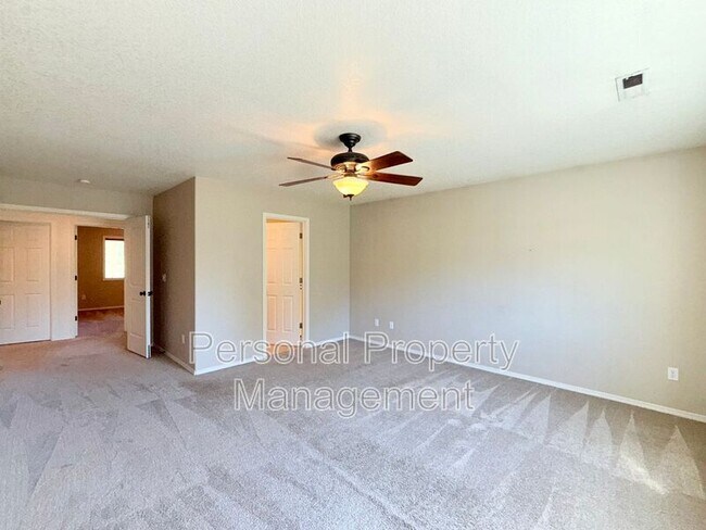 Building Photo - 3312 S 2nd Way