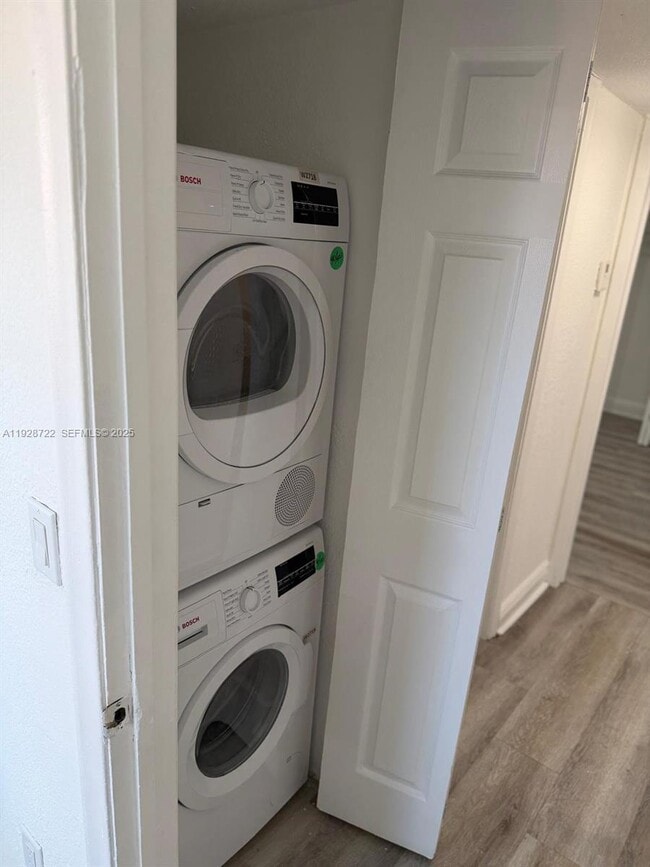 Building Photo - 6530 W 27th Ave