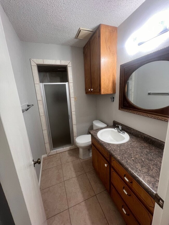 Building Photo - Great Family Home in Northeast Midland