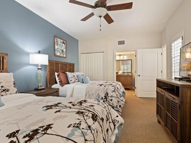 Building Photo - 3401 54th Dr W