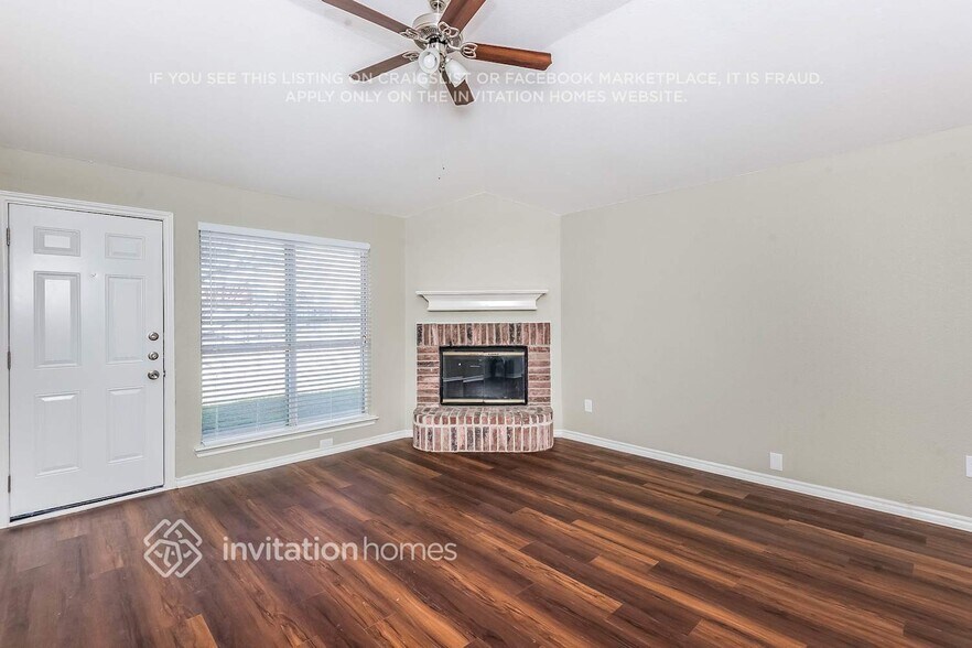 Building Photo - 8175 Spruce Valley Dr