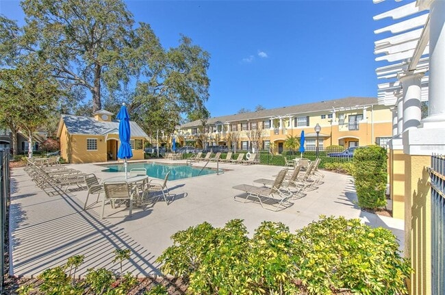 Building Photo - 7570 Tamarind Ave