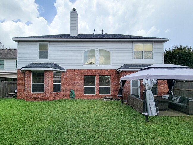 Building Photo - 17615 Forest Haven Trail