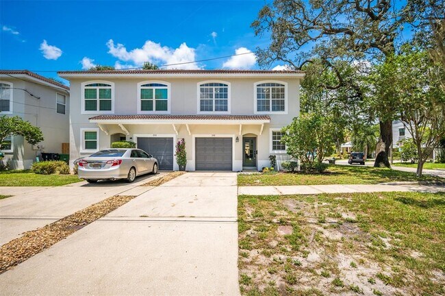 Building Photo - 2101 W De Leon St