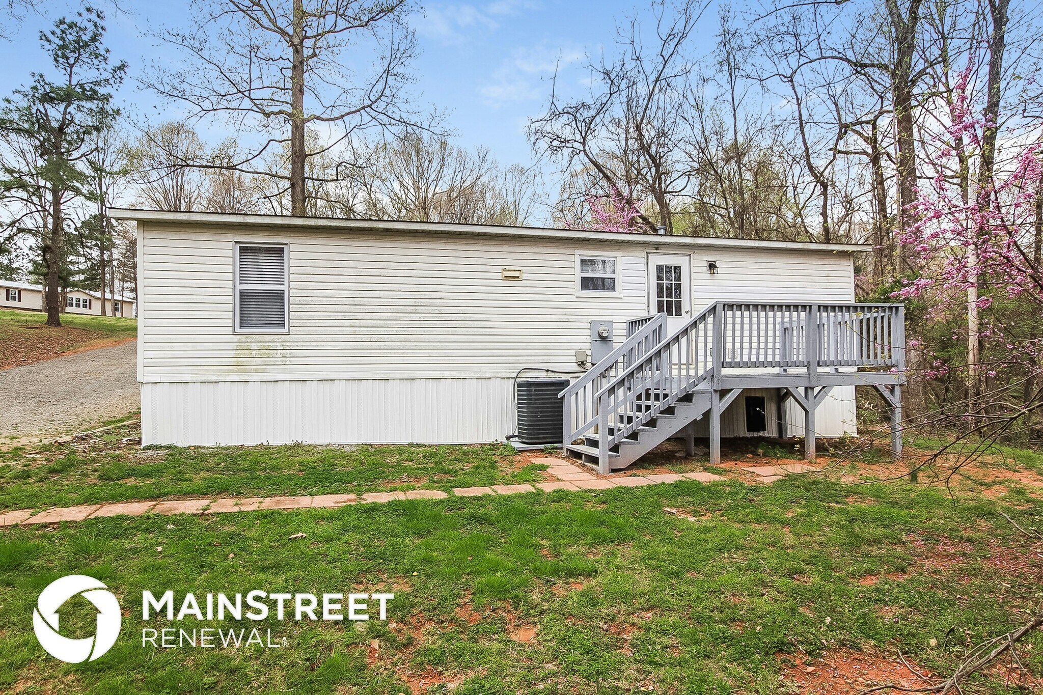 Building Photo - 2318 Blair Dr