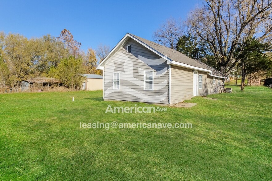 Building Photo - 916 1/2 North Willow Road, 74063; #1977520 - 1977520