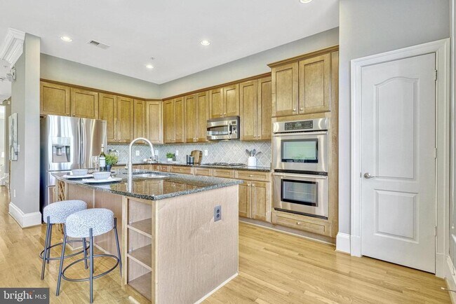 Building Photo - 1846 Potomac Greens Dr