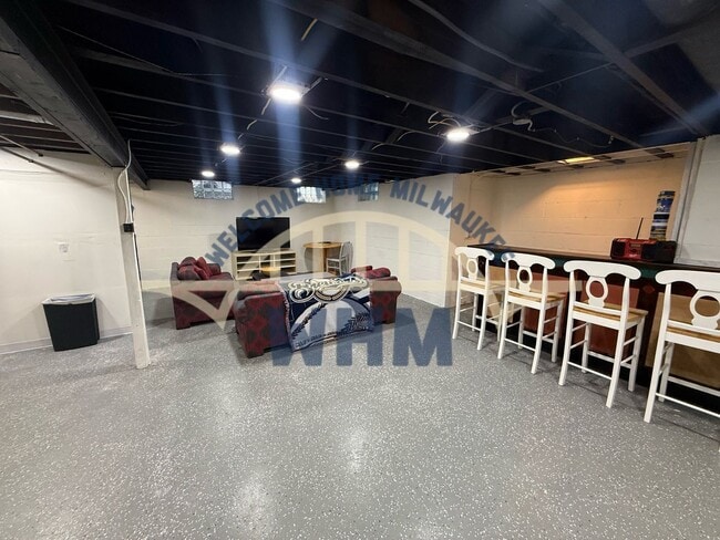 Building Photo - 3934 S 3rd St