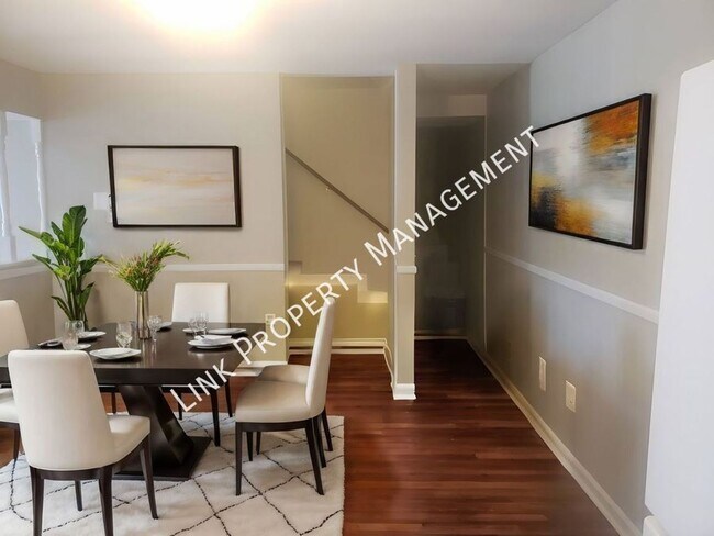 Building Photo - 7183 Holland Ln