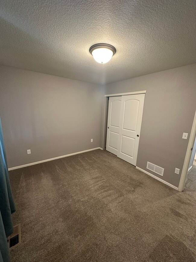 Building Photo - Beautiful 4bdrm Home In Severance