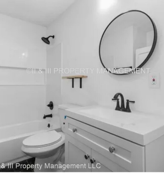 Building Photo - 1505 W 25th Ct