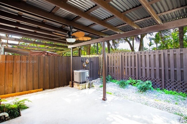 Building Photo - 4234 NE 9th St