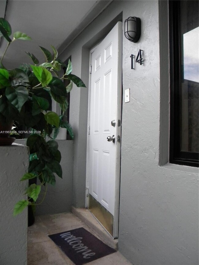 Building Photo - 3475 SW 1st Ave