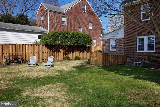 Building Photo - 4912 Brandywine St NW