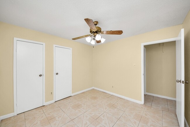 Building Photo - 8105 Lanham Ln