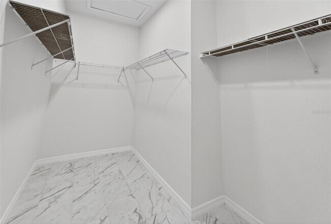 Building Photo - 3043 Lake Jean Dr