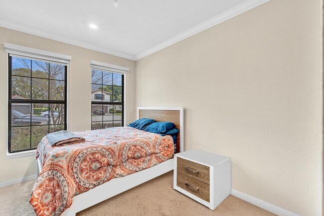 Building Photo - 7921 NW 82nd Ct