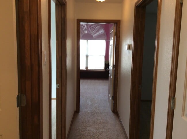 Building Photo - 1705 Tiffani Ln
