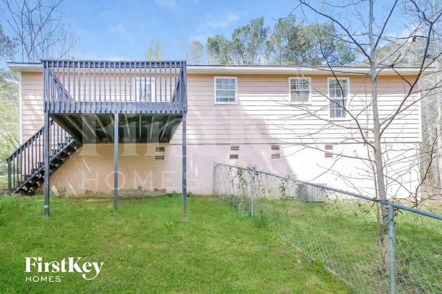 Building Photo - 671 Rocky Point Rd