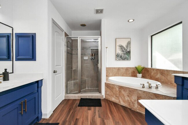 Building Photo - 2905 Baer St