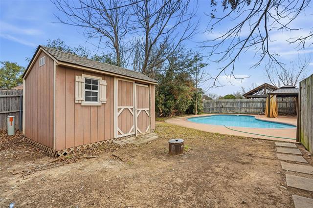 Building Photo - 4612 Applewood Rd