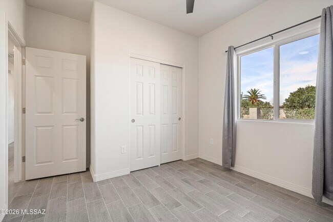 Building Photo - 5405 S Masterson Ave