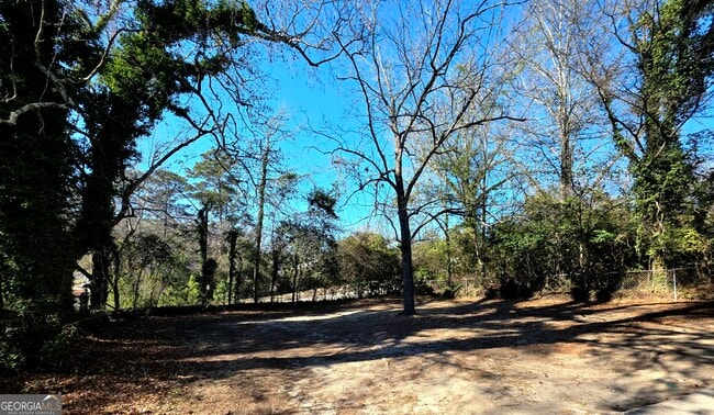 Building Photo - 1156 Clinton Rd