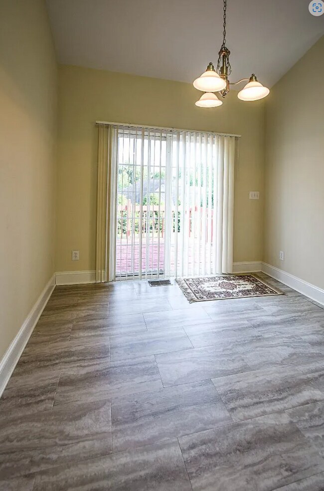 BREAKFAST ROOM - 5410 Stone Crossing Dr