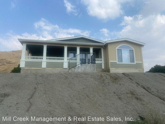 Building Photo - 4 br, 2.5 bath House - 25589 AVE 216