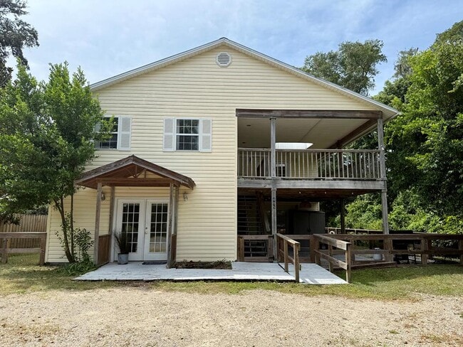 Primary Photo - 405 Tallahassee St