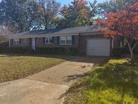 Building Photo - Beautiful 3bd/1.5ba with workshop and large backyard!