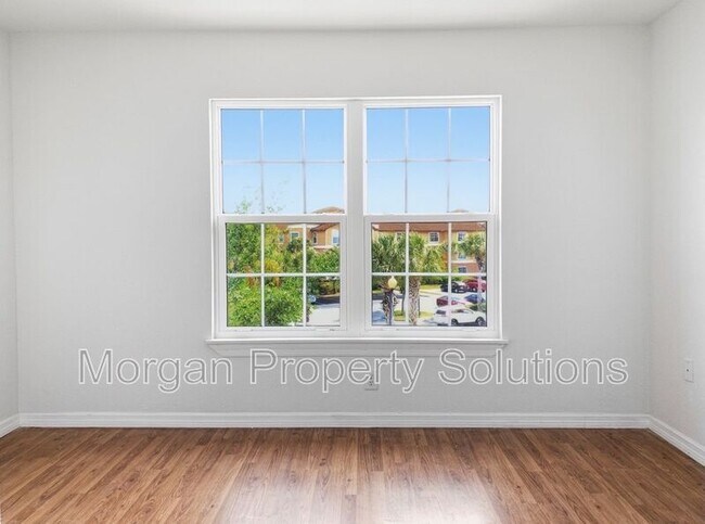 Building Photo - 5463 Vineland Rd