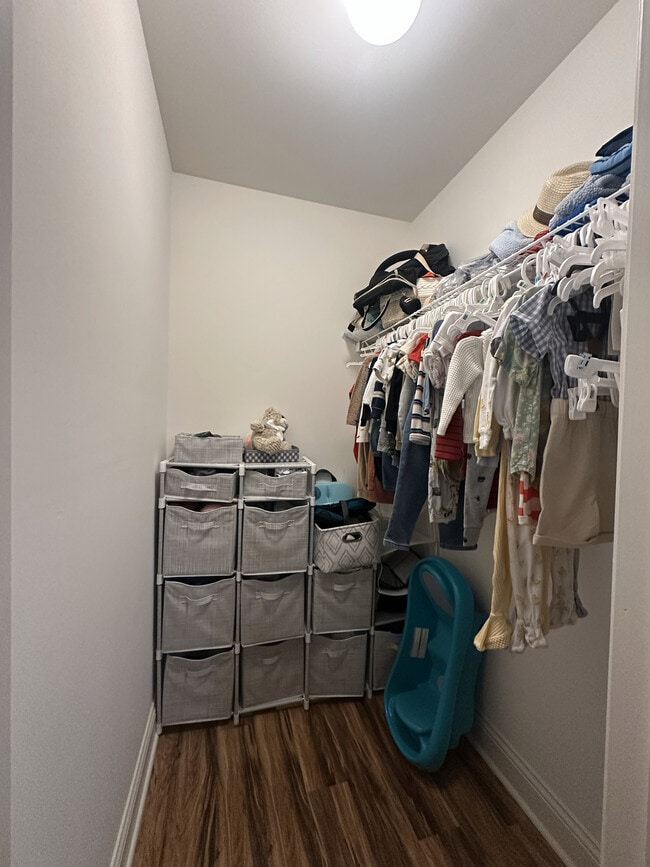 Building Photo - 2424 Calendula Rd