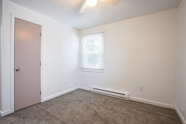 Building Photo - 1224 Page Blvd