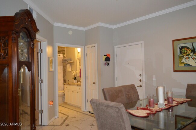 Building Photo - 1701 E Colter St