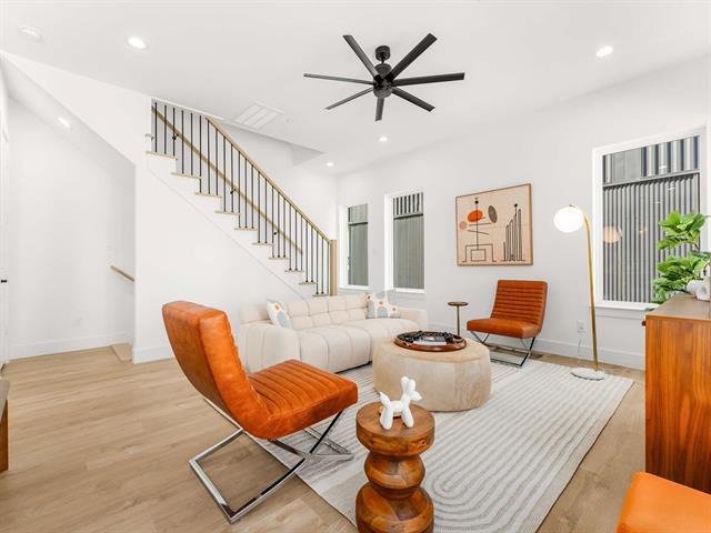 Building Photo - 2015 N Prairie Ave