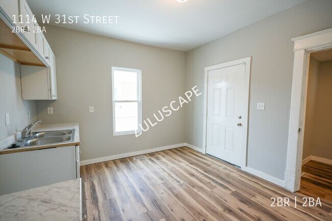Building Photo - 1114 W 31st St