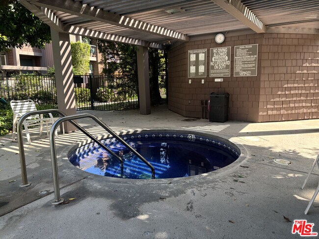 Building Photo - 4541 Alla Rd