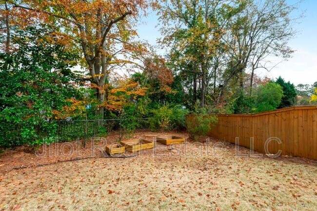 Building Photo - 1416 Silverleaf Trail