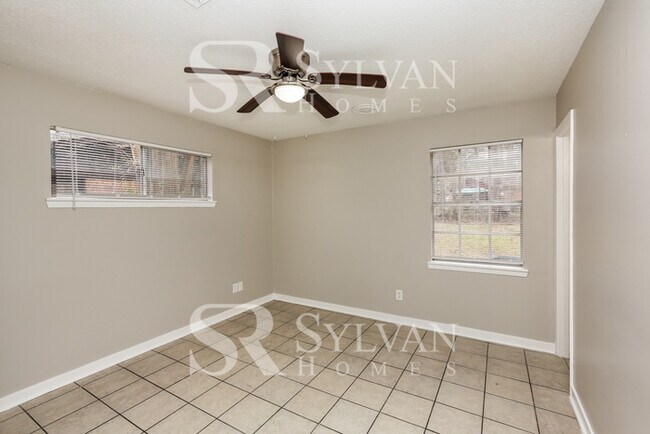 Building Photo - Lease today! No extra charge for contentme...