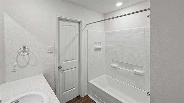 Building Photo - 1816 Barrie Wy