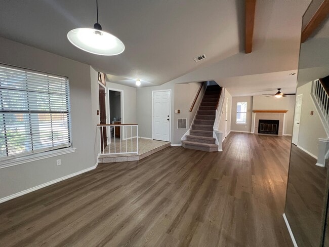 Building Photo - 7906 Tiffany Dr
