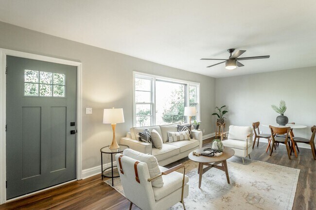 Building Photo - 3474 Lockwood Cir