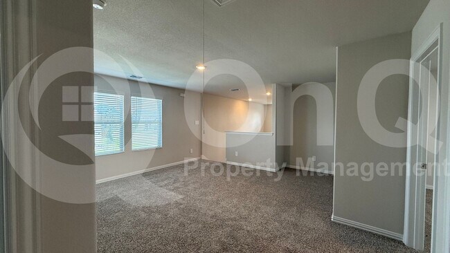 Building Photo - 529 Travine Dr