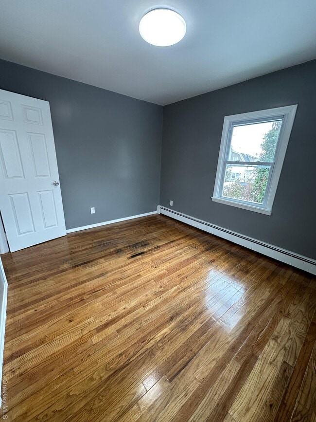 Building Photo - 25 Concord St