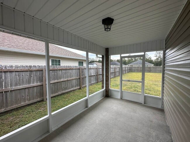 Building Photo - 3 bed 2 bathroom home in Avalon Estates in Milton!