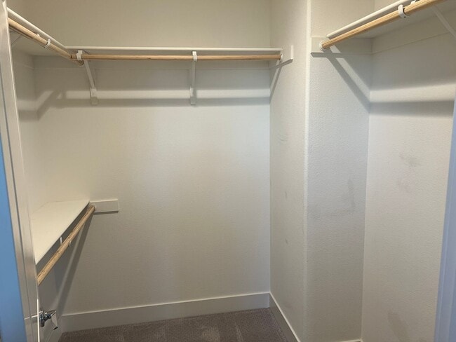 Building Photo - CONTEMPORARY BRIGHT SPACIOUS TOWNHOME WITH...